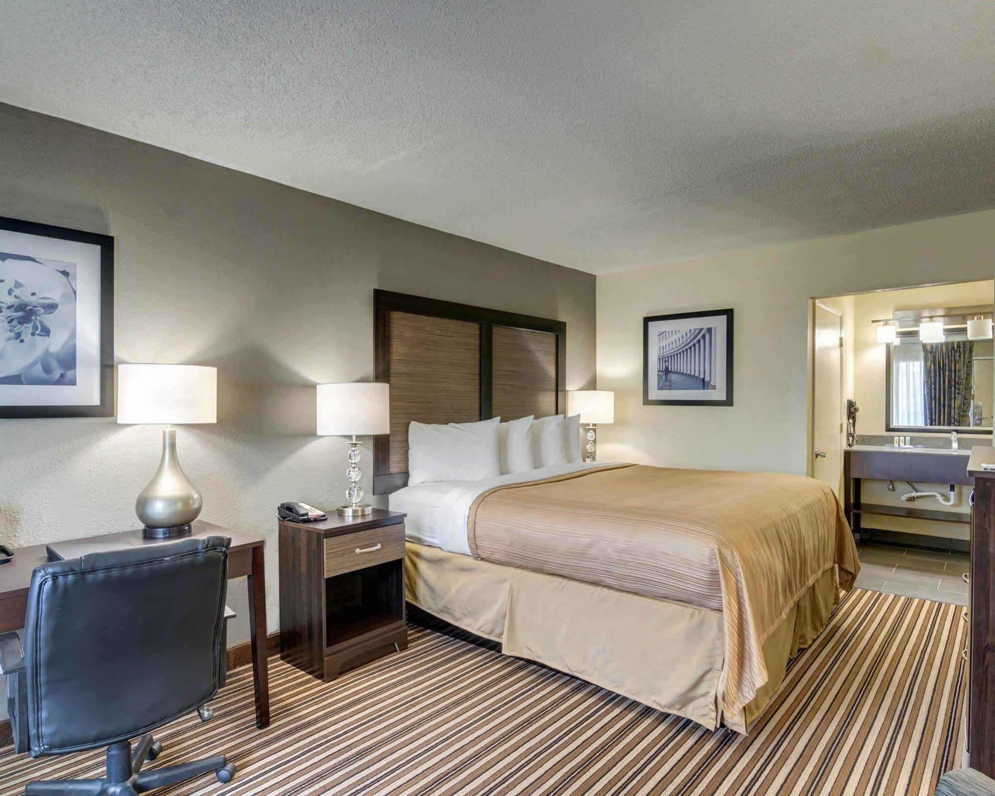 Motel 6 Charlotte, Nc - Airport South Eksteriør bilde